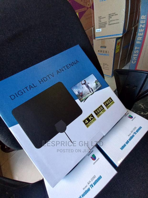 Easy to Connect Digital Tv Antenna · Photo 2