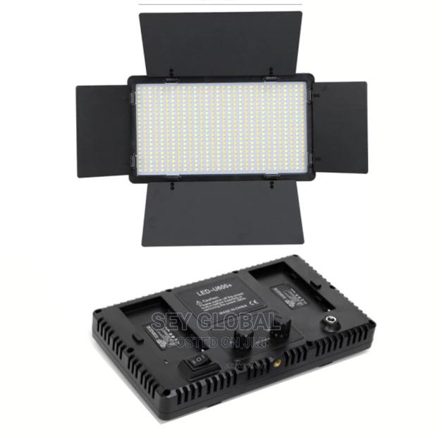 PRO LED 600 Light KIT With Battery and Adapter · Photo 2