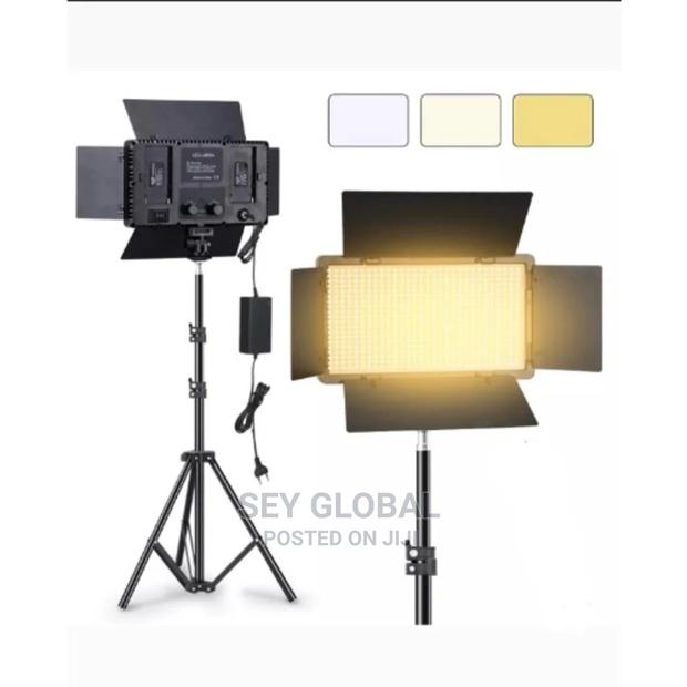 PRO LED 600 Light KIT With Battery and Adapter · Photo 3