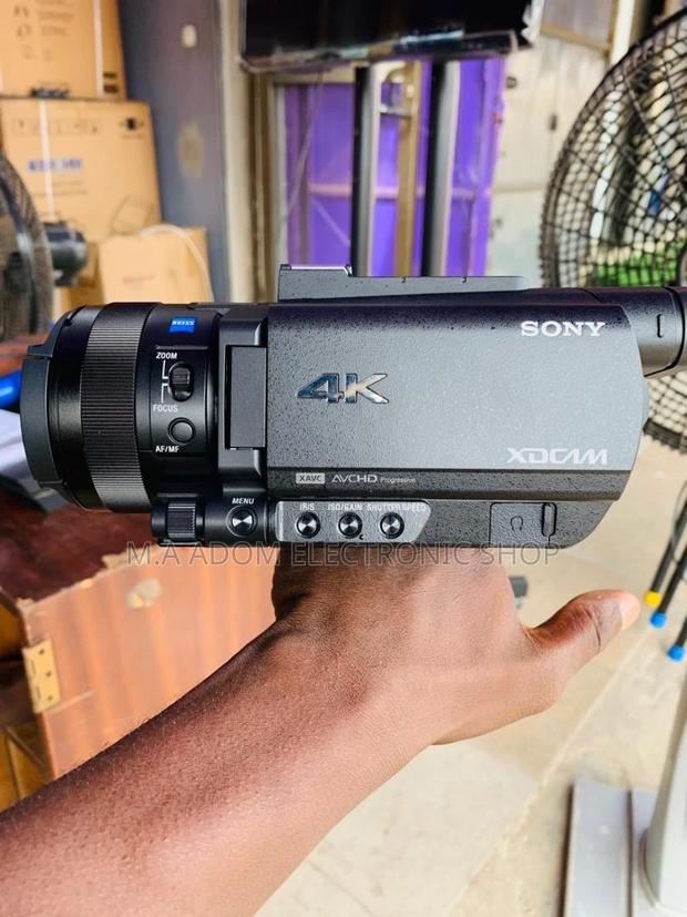 Acquire Sony PXW-Z90V HD Compact NXCAM Camcorder · Photo 2