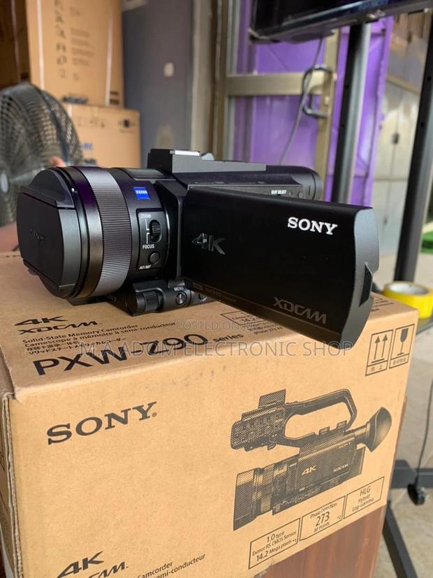 Buy Affordable Sony PXW-Z90V HD Compact NXCAM Camcorder · Photo 2
