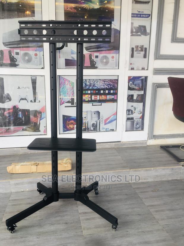 Mobile TV Stand—-Trolley for LED/LCD 32-70" · Photo 3
