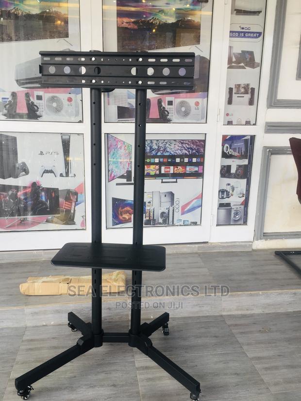 Mobile TV Stand—-Trolley for LED/LCD 32-70" · Photo 4