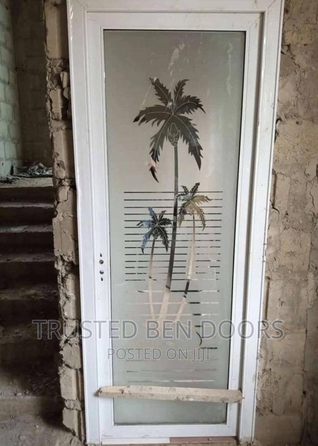 Glass Washroom Paladin Doors With Frames Keys · Photo 4