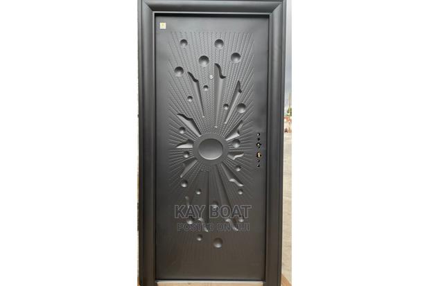 A Gorgeous Door Available in All Standard · Photo 2