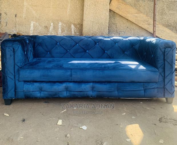 3 Seats Sofa · Photo 2