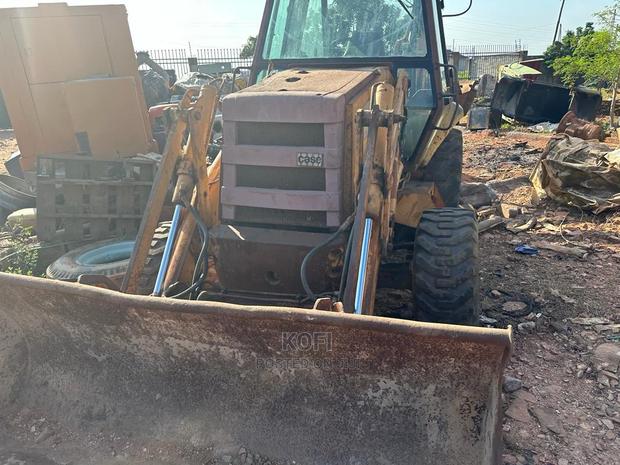 Backhoe - Case 4x4 Backhoe photo 7