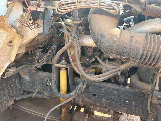 Tow Truck - GMC Caterpillar Wrecker Tow Truck photo 9
