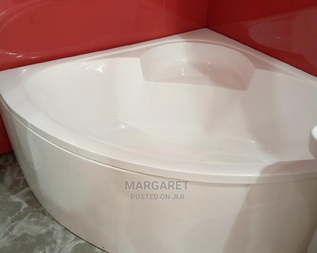 Nice Bathtub · Photo 3