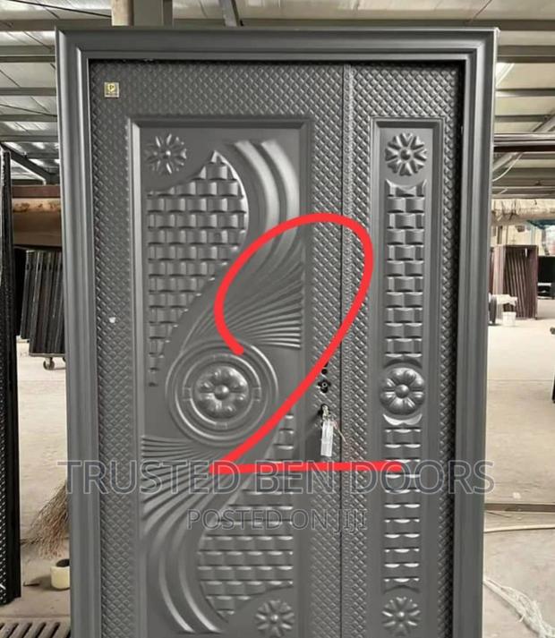 Paladin One_ _half Metal Doors [Other Colors+Design] · Photo 2
