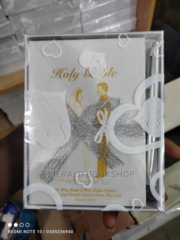 Engagement Bible · Photo 3