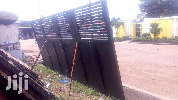 Sliding Gate · Photo 4
