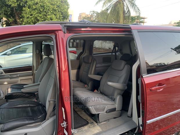 Chrysler Town Country-7 Seater for Rental photo 7