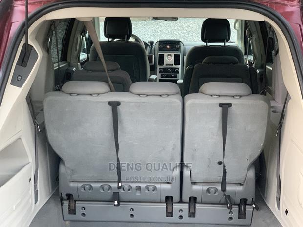 Chrysler Town Country-7 Seater for Rental photo 10
