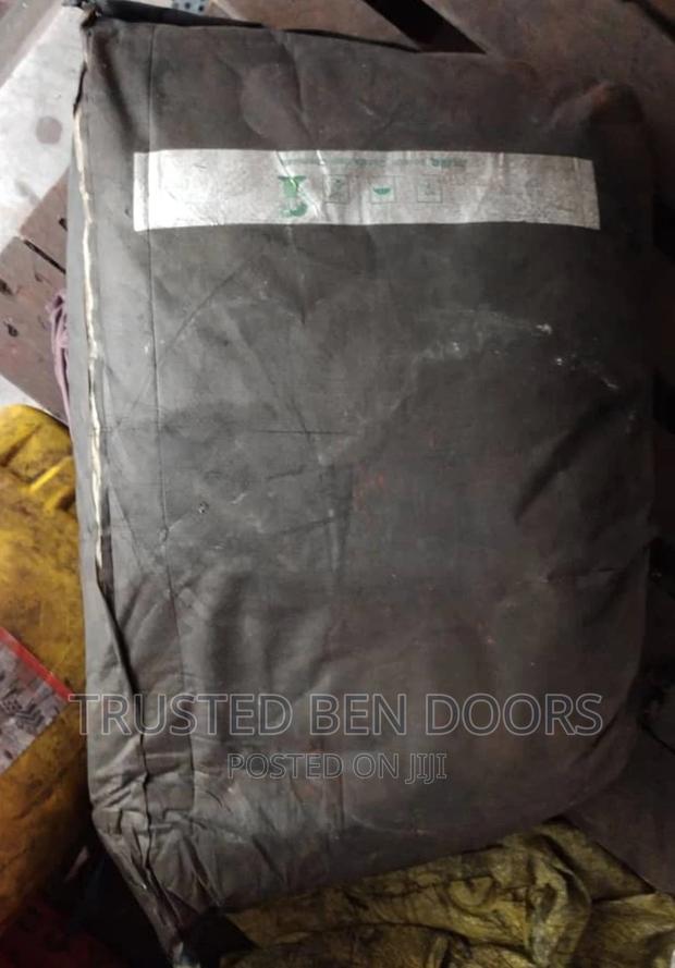 Black Pigment Iron Oxide 25kg For Domestic+Industrial Use · Photo 2