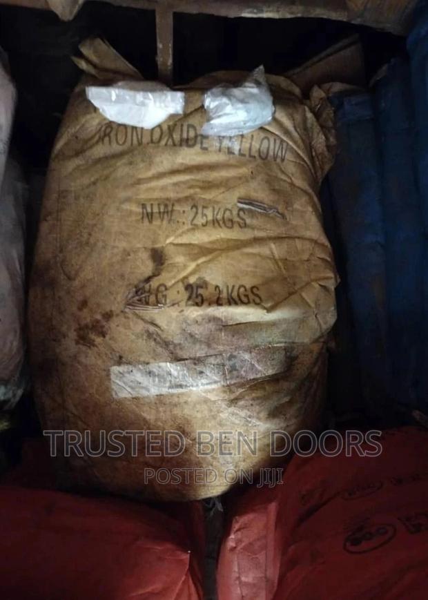 Yellow Pigment [25kg Iron Oxide] For Construction Works · Photo 2