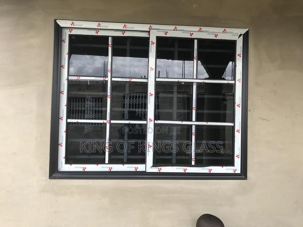 Division Windows · Photo 3