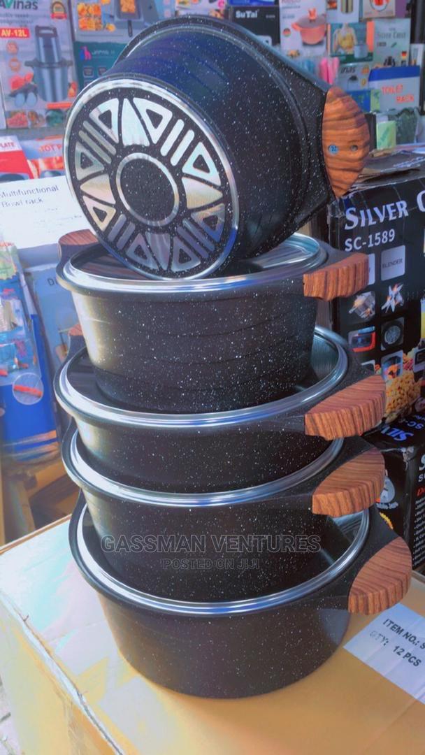High Quality Nonstick Cookware · Photo 2