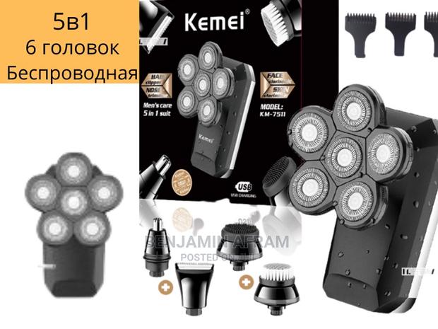 Kemei 7511 Rechargeable Hair Clipper/ Nose Trimmer/ Shaver · Photo 3
