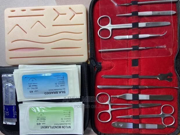 Suturing Kit / Set + Pad · Photo 3