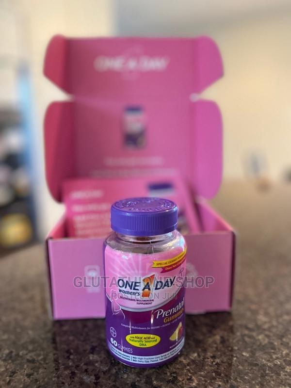 One a Day Women's Prenatal Gummies · Photo 4