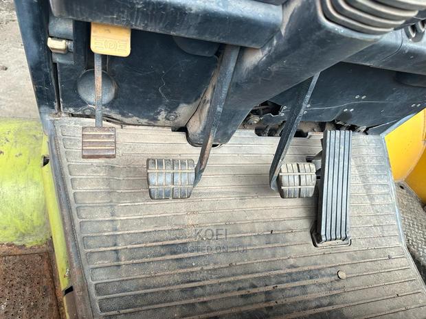 Forklift - 10,000 Lb Capacity Forklift photo 8