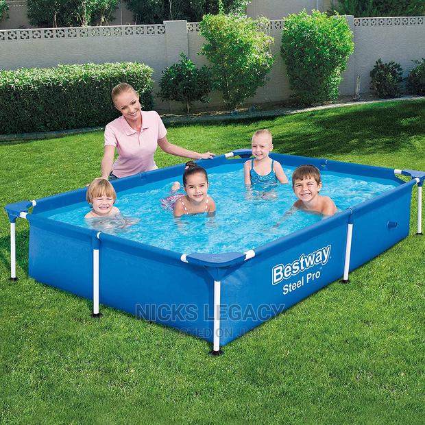 Swimming Pool · Photo 3