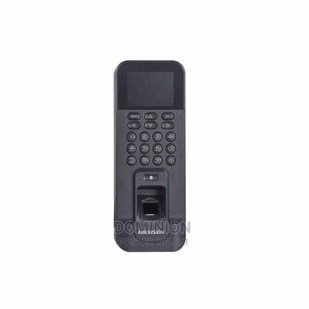 Hikvision DS-K1T804AMF Fingerprint Access Control Terminal · Photo 3