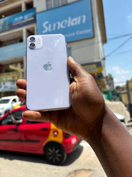 Used Apple iPhone 11 128 GB