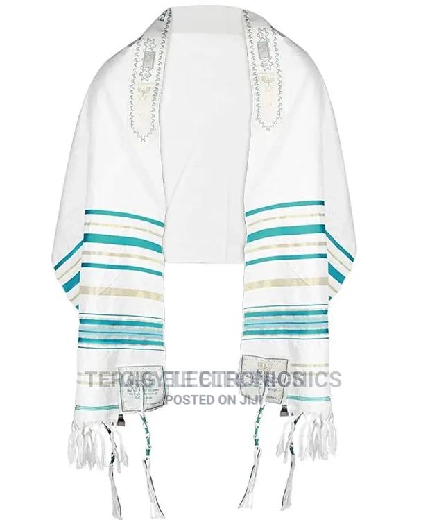 Prayer Shawl Tallit - Green · Photo 3