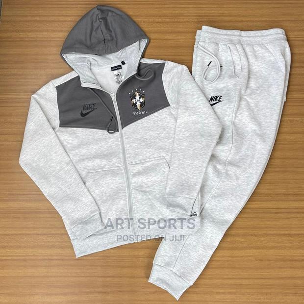 Nike Hoodie Set · Photo 4