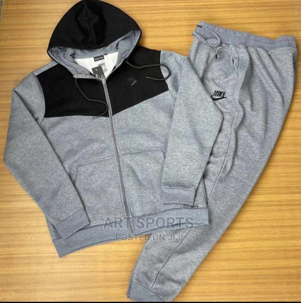 Nike Hoodie Set · Photo 4