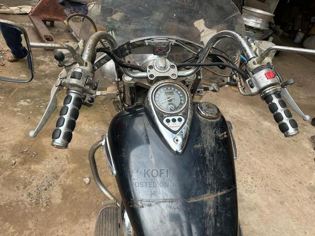 Kawasaki 2003 Black photo 2