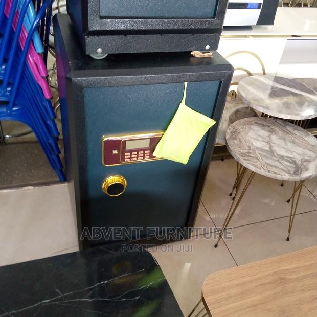 Money Safe · Photo 2