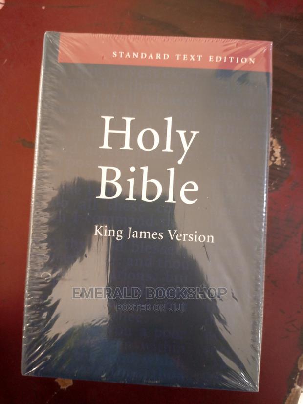 King James Bible Medium · Photo 1