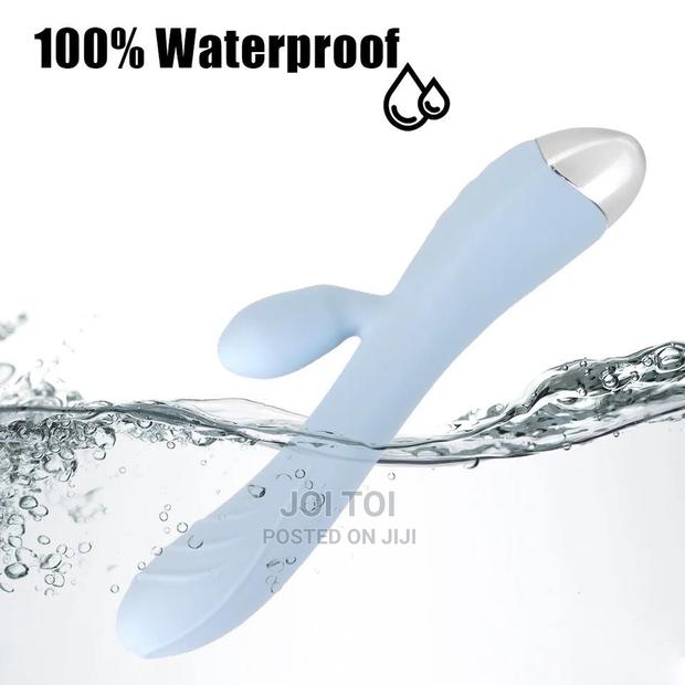Rechargeable Rabbit Vibrator · Photo 2