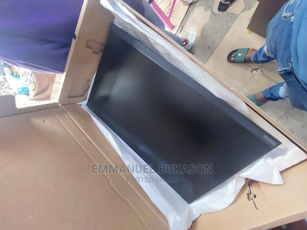24inches Monitor photo 5