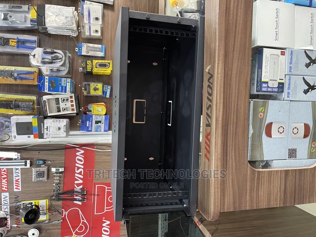 4U Cabinet 600×450mm · Photo 4