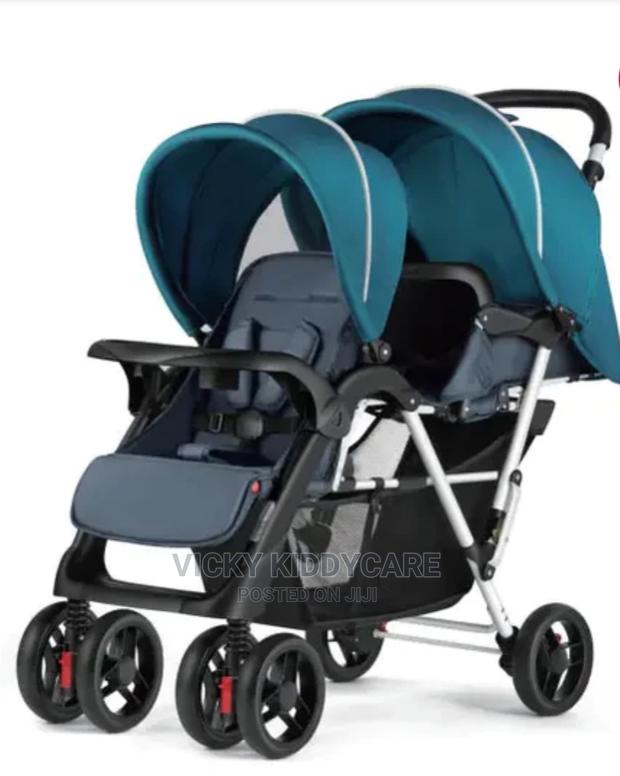 Double Twin Stroller · Photo 3
