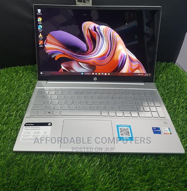 New Laptop HP Pavilion 15 8GB Intel Core I7 SSD 512GB · Photo 4