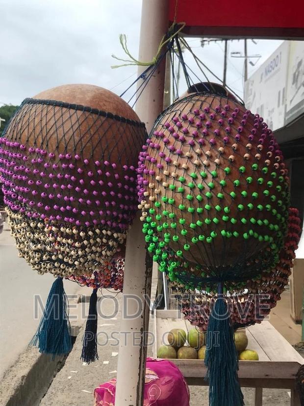 Neck Maracas Available for Sale · Photo 3