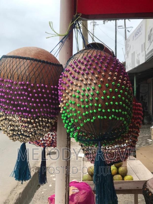 Neck Maracas Available for Sale · Photo 4