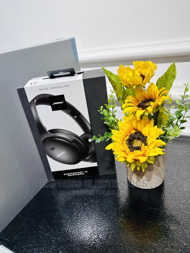 Bose Quiet Comfort 45 Headphone · Photo 2