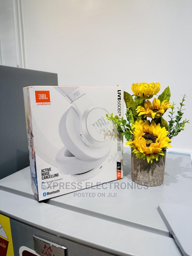 Call for JBL Live 650BT Headphones · Photo 2