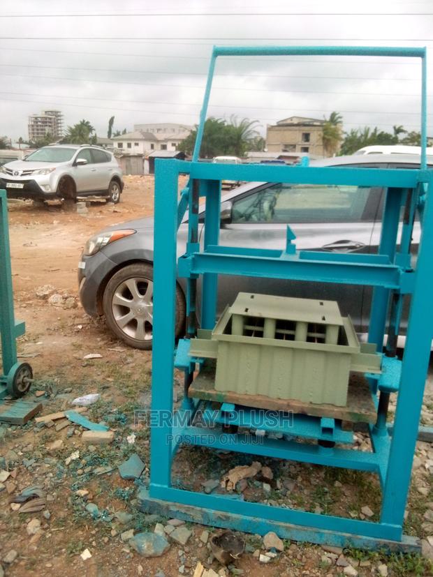 Machines for the Production of Quality Blocks · Photo 4