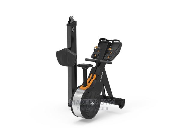 Rowing Machine (Commercial ) · Photo 4