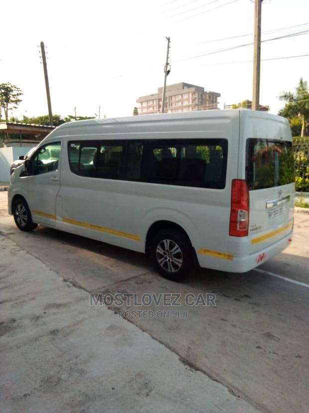 Rent a Car - Minibus Hiring in Ghana- Rent a Vehicle · Photo 4