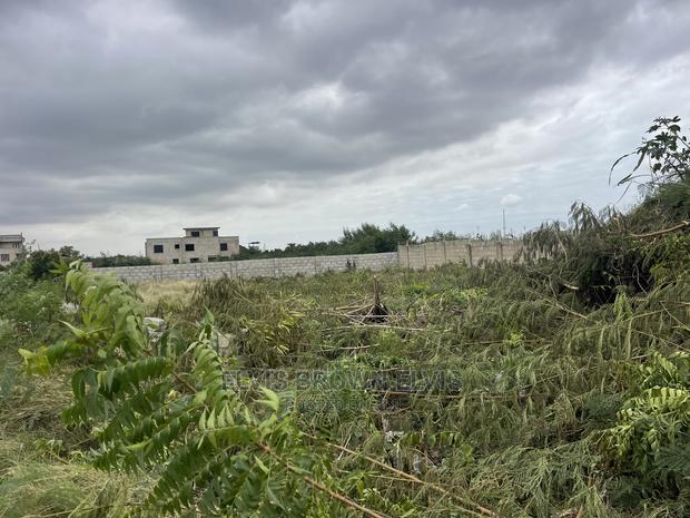 Buy a Plot of Land or Swap Your Car With the Land · Photo 4