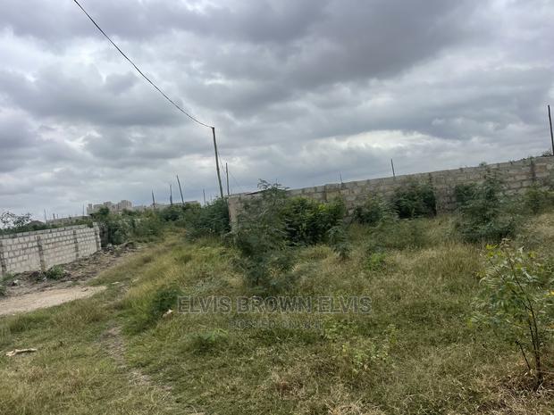 Don’T Go and Buy a Problem Land Before You Get Back to Me · Photo 4