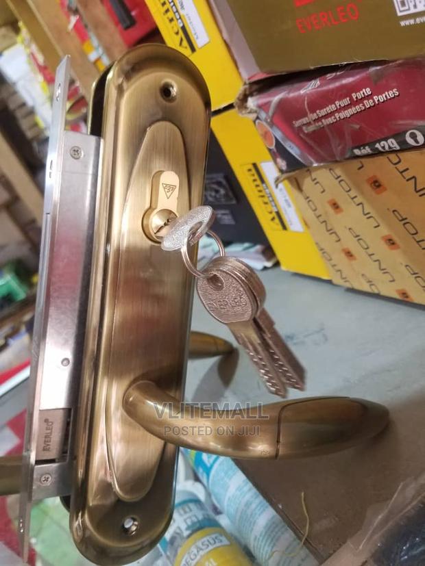 Machelle Door Handles(38A-A77 AB) · Photo 3